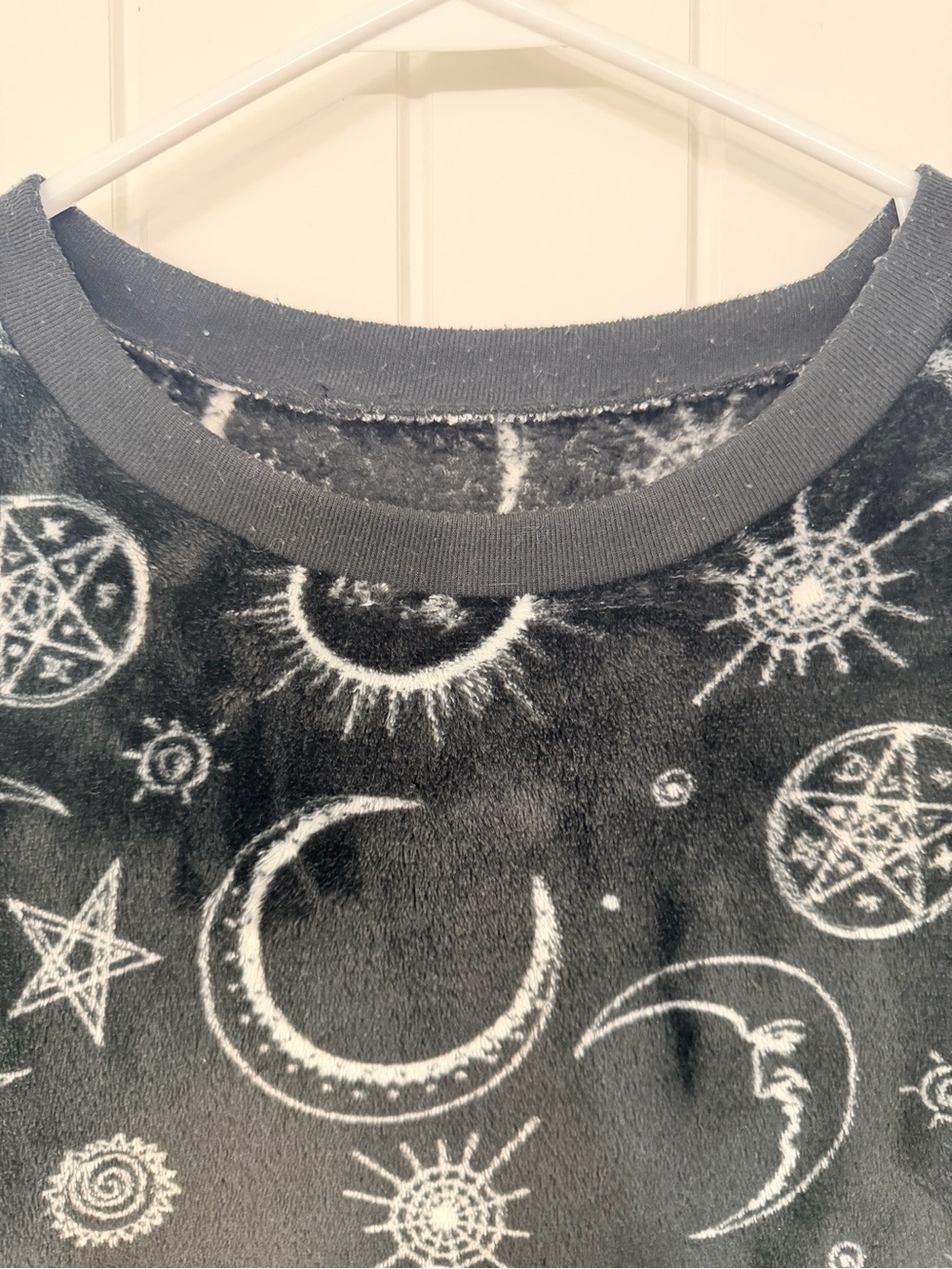 Whimsigoth Black Celestial Moon & Sun Print Plush Pullover - Picture 7 of 8